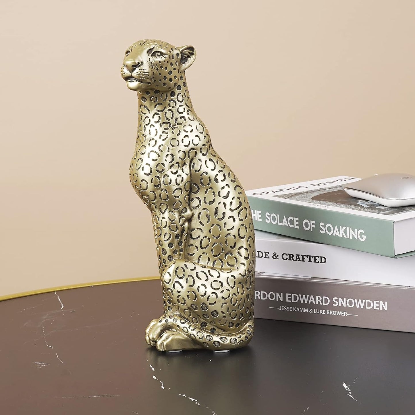 Cheetah Statue Home Decor Leopard Sculpture Resin Sitting Cheetah Figurine Desktop Table Top Ornament Decoration for Home Office Champagne Gold