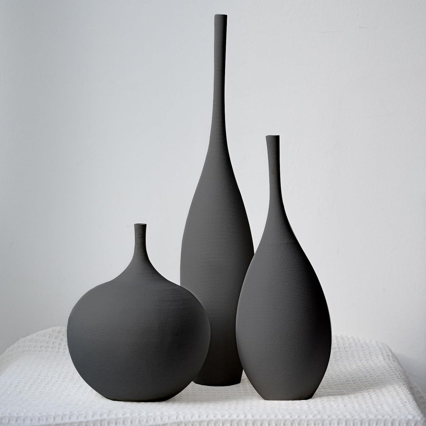 White Ceramic Vase Modern Boho Wabi-Sabi Flower Vase Set of 3 Decorative Aesthetic Vases for Centerpieces Pampas Matte Minimalist Vases for Living Room Table Shelf Home Decor Gift
