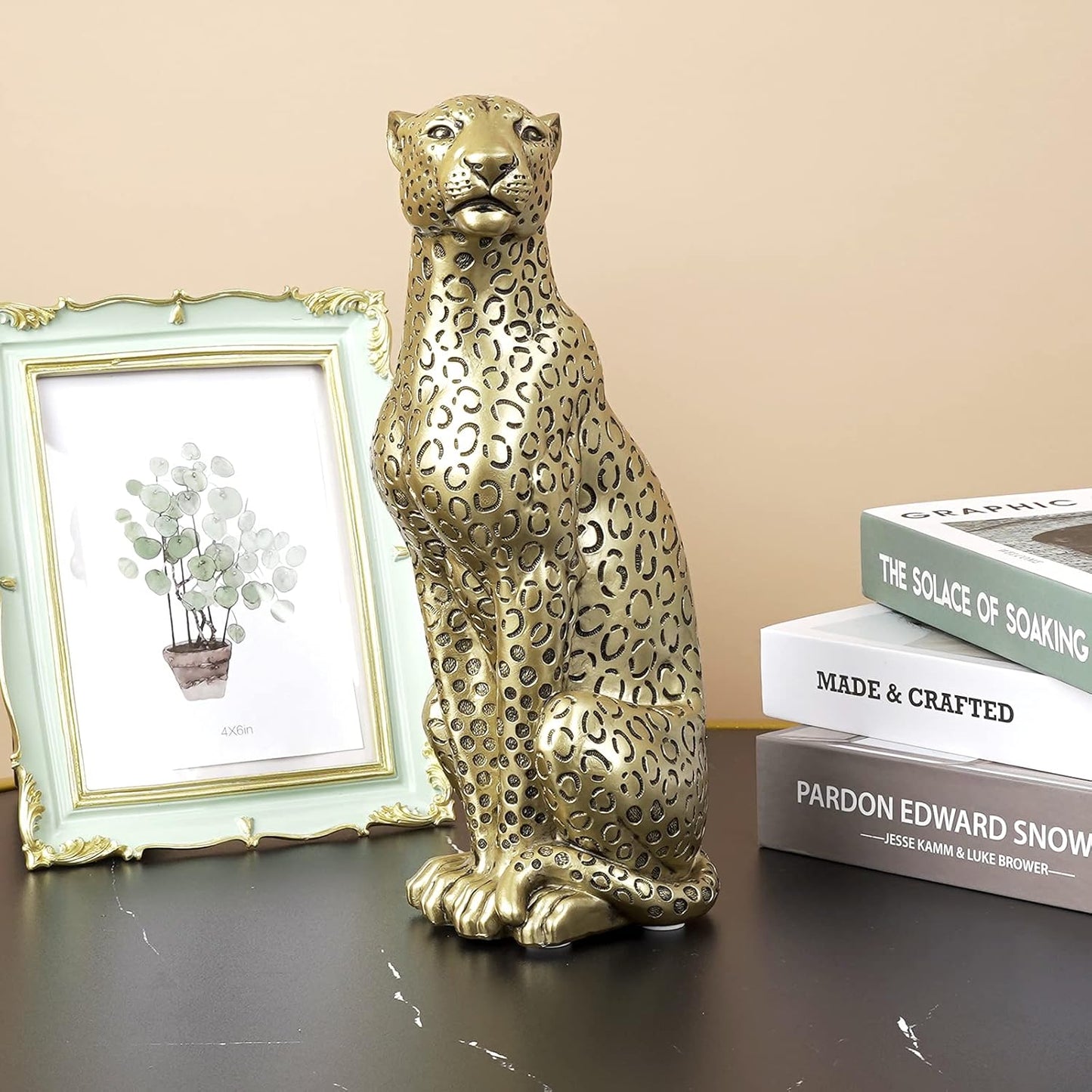 Cheetah Statue Home Decor Leopard Sculpture Resin Sitting Cheetah Figurine Desktop Table Top Ornament Decoration for Home Office Champagne Gold