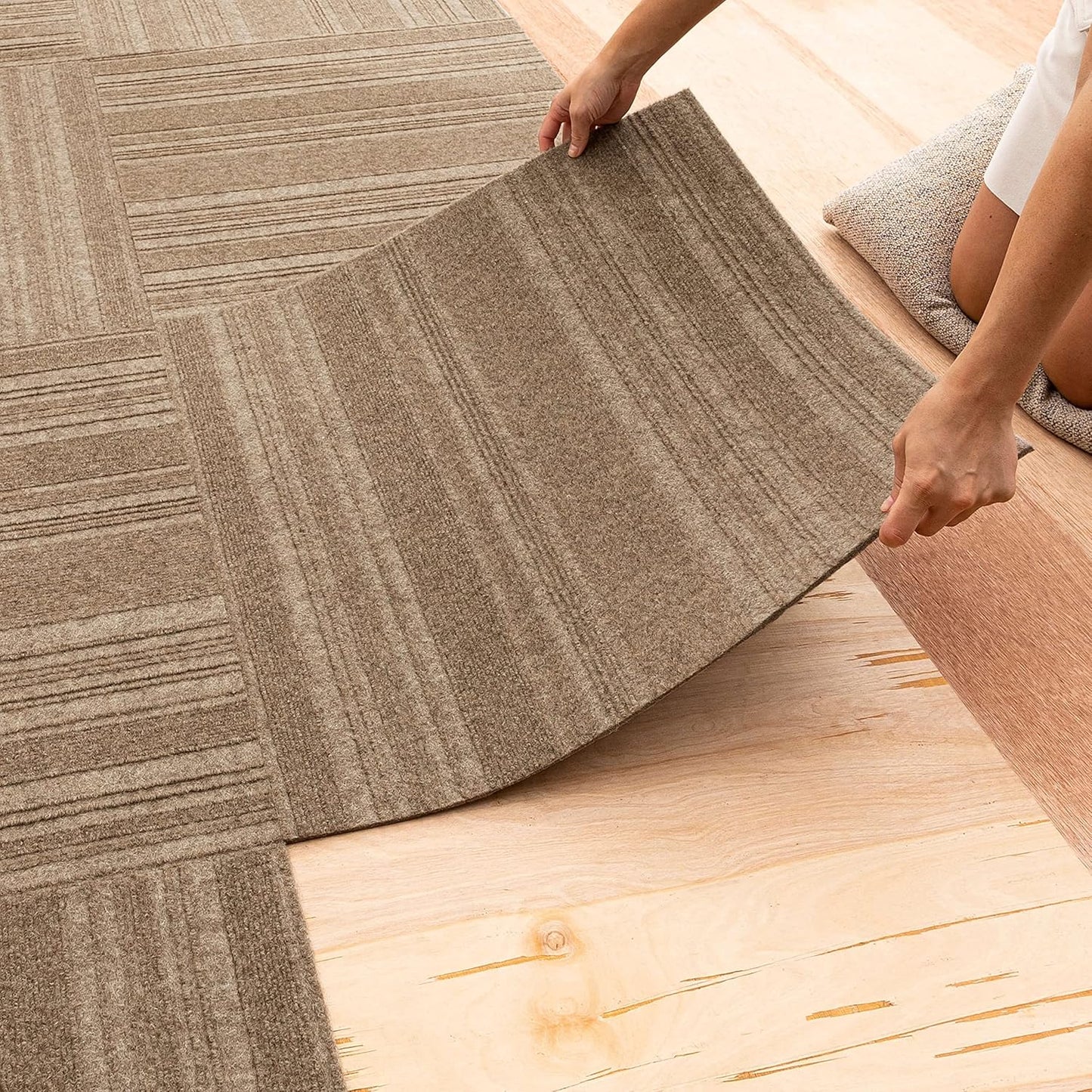 Mohawk Home 24" x 24" Indoor/Outdoor 0.25" Pile Height, Peel and Stick Carpet Tile, Grey Polyester, (Pack of 15) (60 sqft/Box)