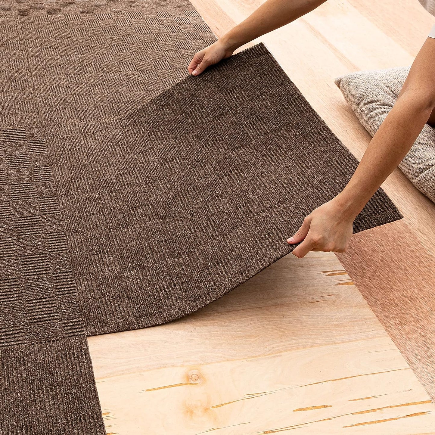 Mohawk Home 24" x 24" Indoor/Outdoor 0.25" Pile Height, Peel and Stick Carpet Tile, Grey Polyester, (Pack of 15) (60 sqft/Box)