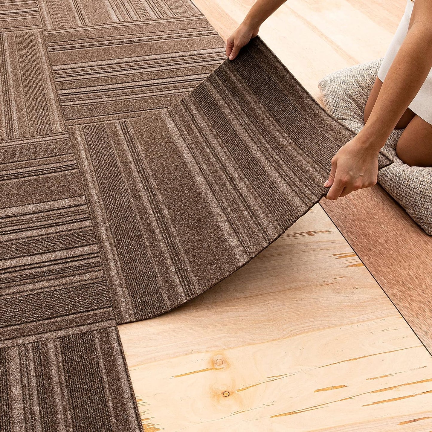Mohawk Home 24" x 24" Indoor/Outdoor 0.25" Pile Height, Peel and Stick Carpet Tile, Grey Polyester, (Pack of 15) (60 sqft/Box)